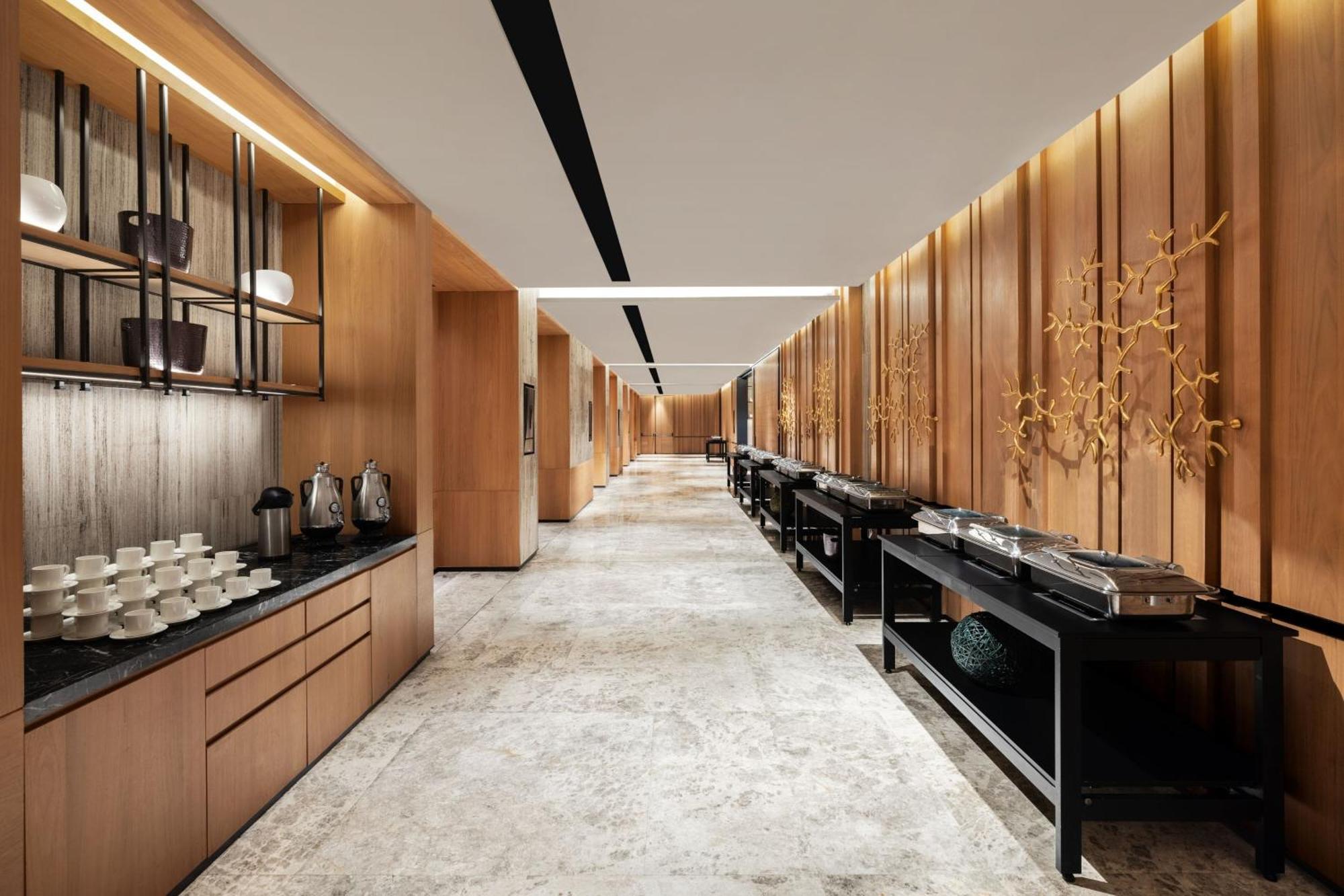 Courtyard By Marriott Kolombo